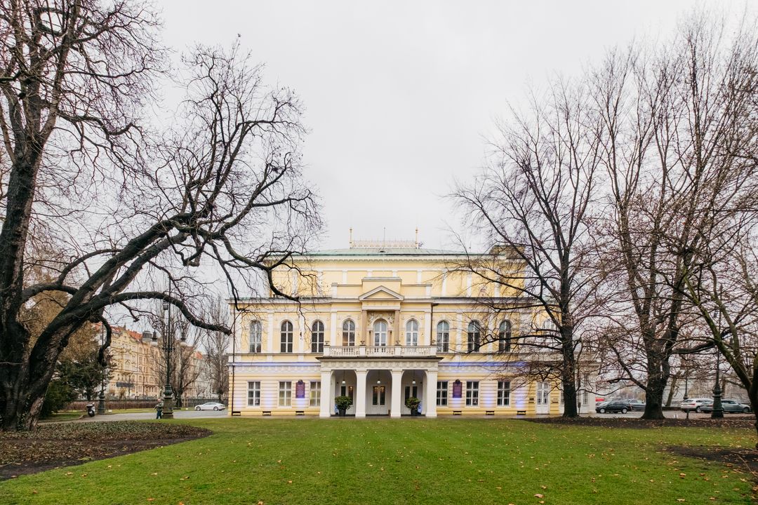 Žofín palace outside